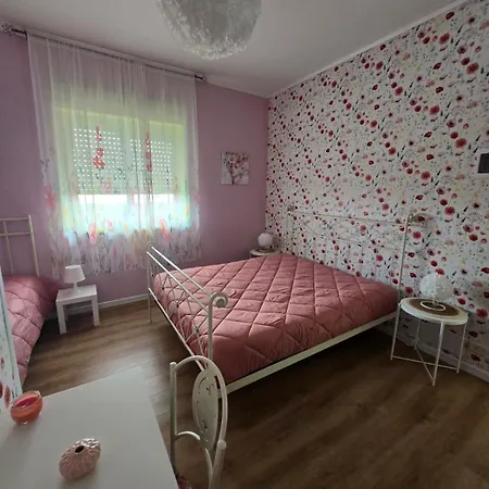 Beb Ylenia Oda ve Kahvaltı